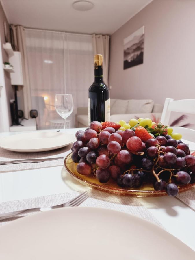 Luxury Evita Apartments In Торевиеха Екстериор снимка